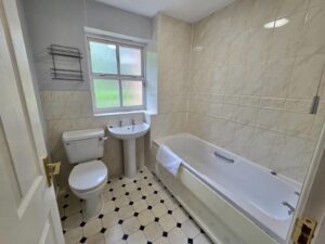 Tewkesbury Close, Loughton