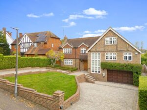 St Johns Road, Loughton, Essex