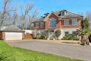 Richmond Park, Loughton