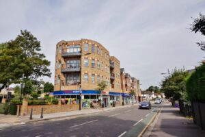Evergreen Apartment, Woodford Green