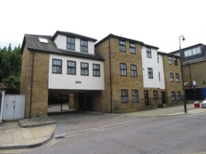 Hastingwood Court, Queens Road, IG9